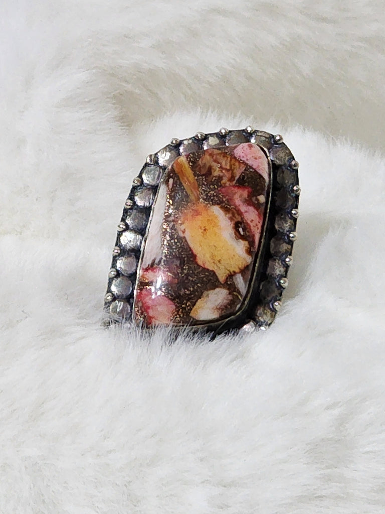 Navajo XL Sterling Silver & Spiny Oyster Ring    Size 8.5    (Vintage)  Artist:  "SC" signed
