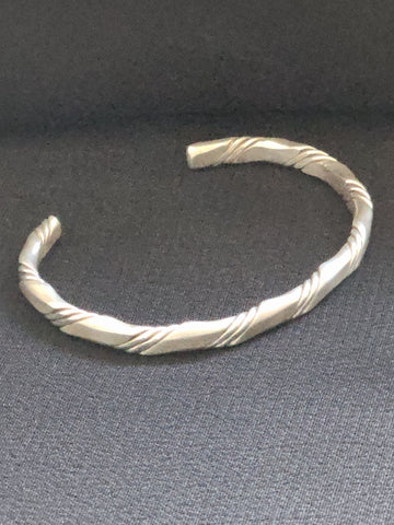 Navajo Sterling Silver Twisted Braid Bracelet      6in     (Vintage) Artist:  