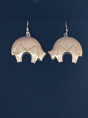 Navajo Sterling Silver Fetish Bear Earrings     (Vintage)  Artist:  unsigned  Excellent vintage condition, very light patina.