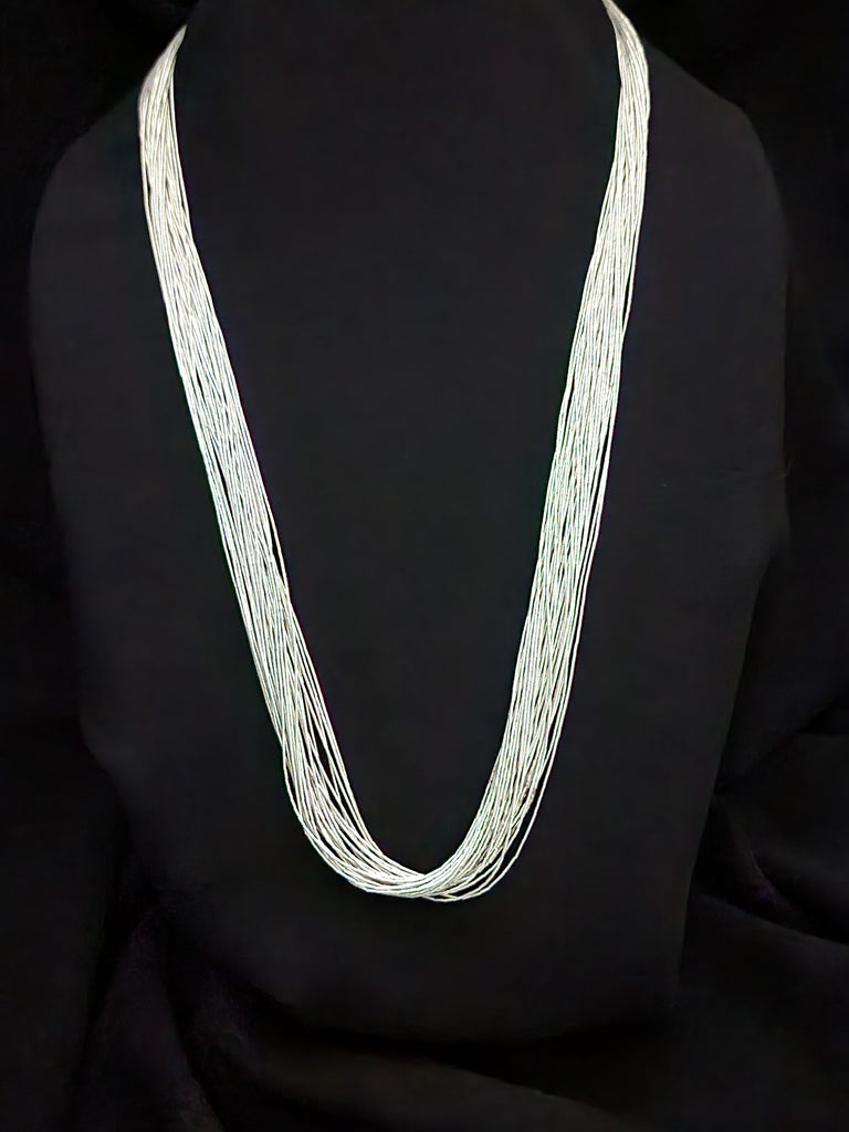 Navajo 32 Strand Sterling Liquid Silver 28in   (Vintage)