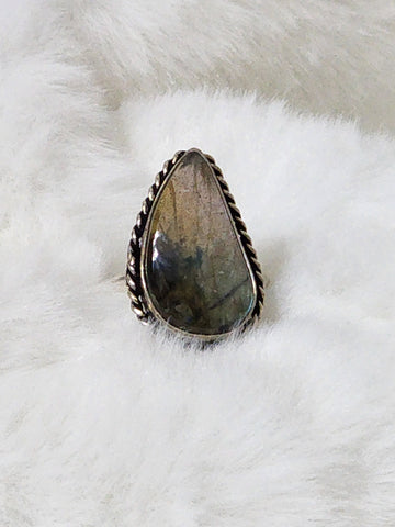 Navajo Sterling Silver & Labradorite Ring    Size 8.5    (Vintage)