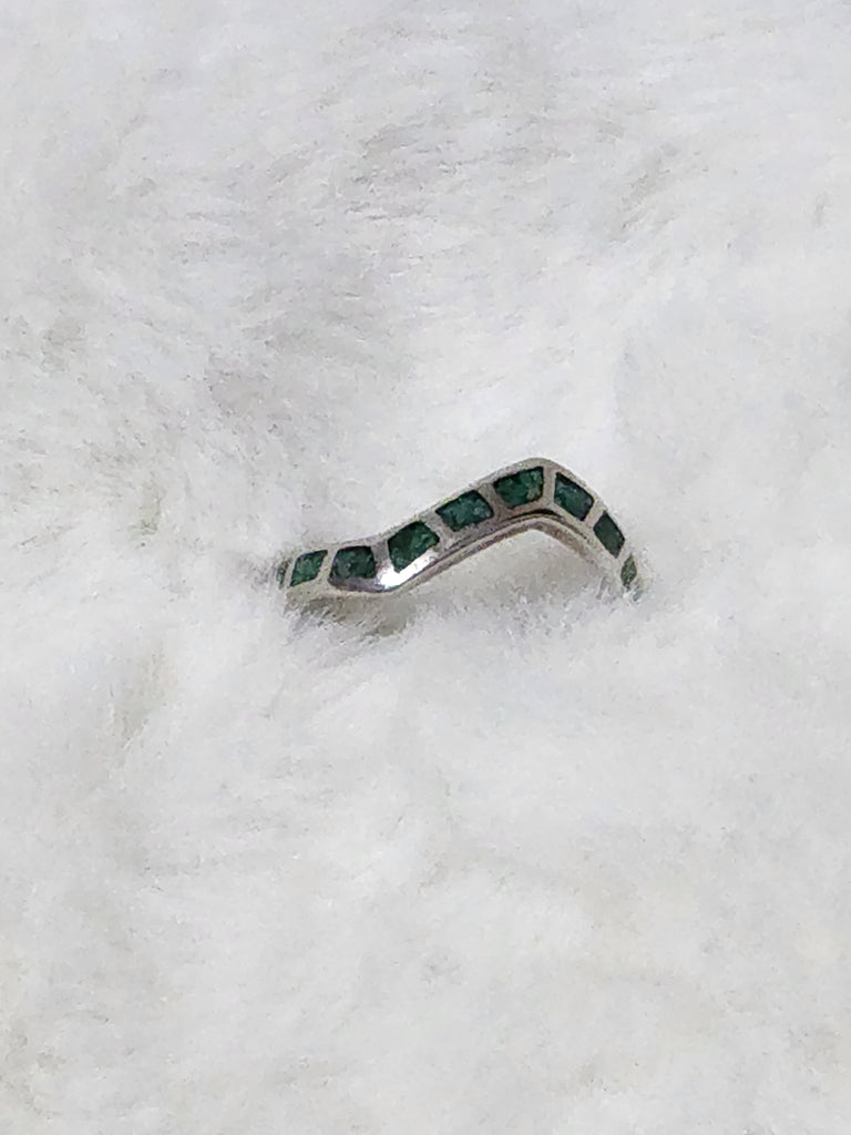 Navajo Small Sterling Silver w/ Turquoise Inlay Ring    Size 6    (Vintage)   Artist:  Unsigned