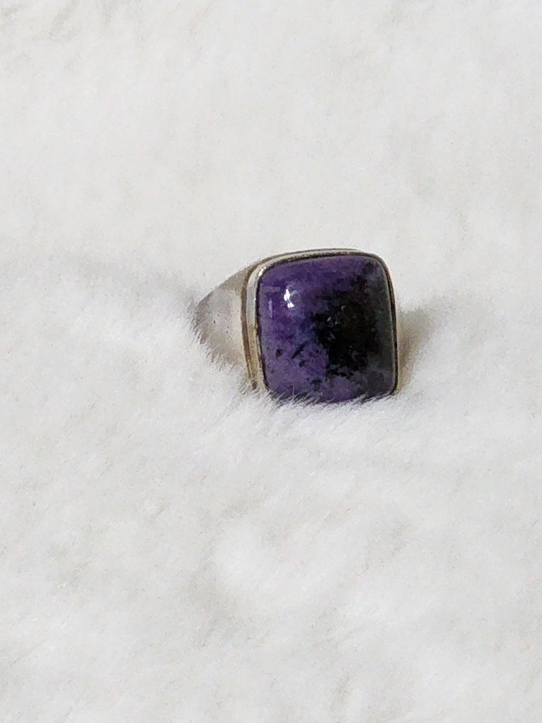 Navajo Large Sterling Silver & Charoite Signet Ring    Size 8.5    (Vintage)  Artist:  "J" signed  Excellent vintage condition, well cared for, stone is in perfect condition.